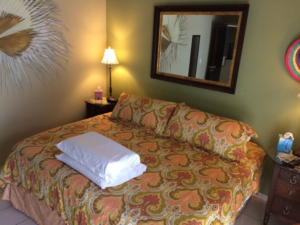 Dickinson Guest House, Guadalajara Expo