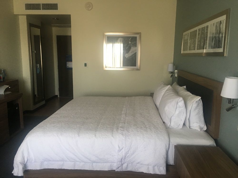 Hotel Hampton & Suites By Hilton Bajio Salamanca