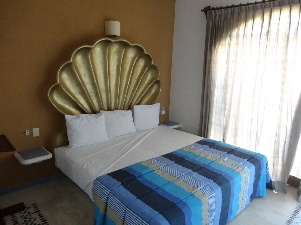 Bahia Huatulco Hotel 3*