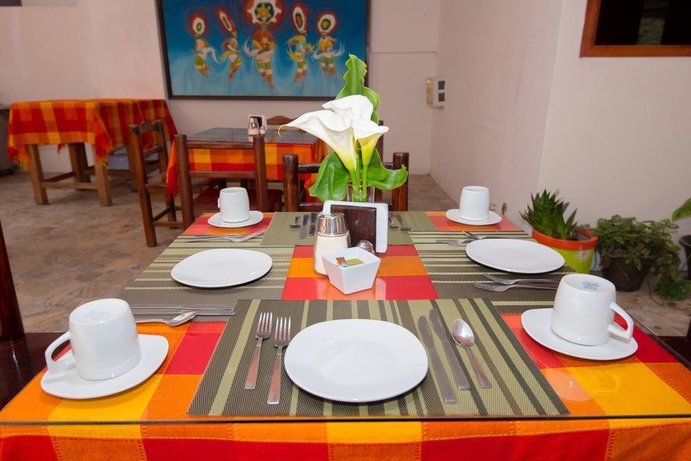 Hotel Galeria Del Angel 3*