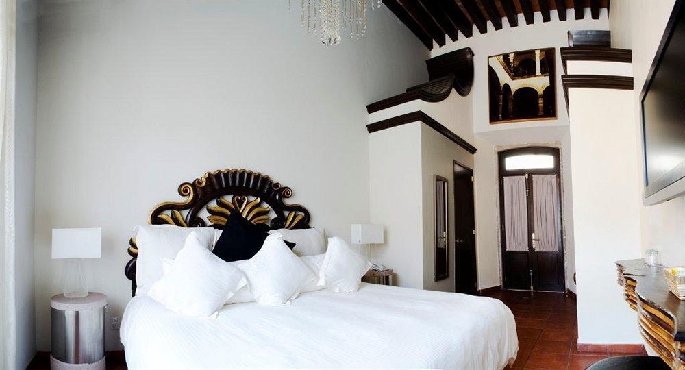Herencia By Hosting House