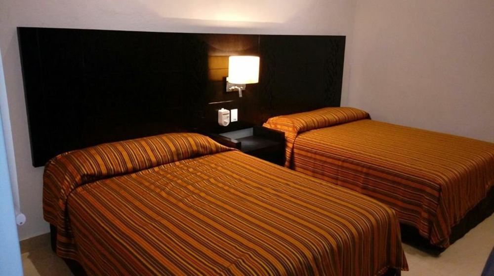 Aparthotel Siete 32 2*
