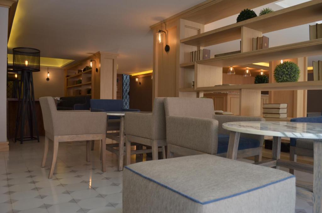 Hotel Plaza Revolucion