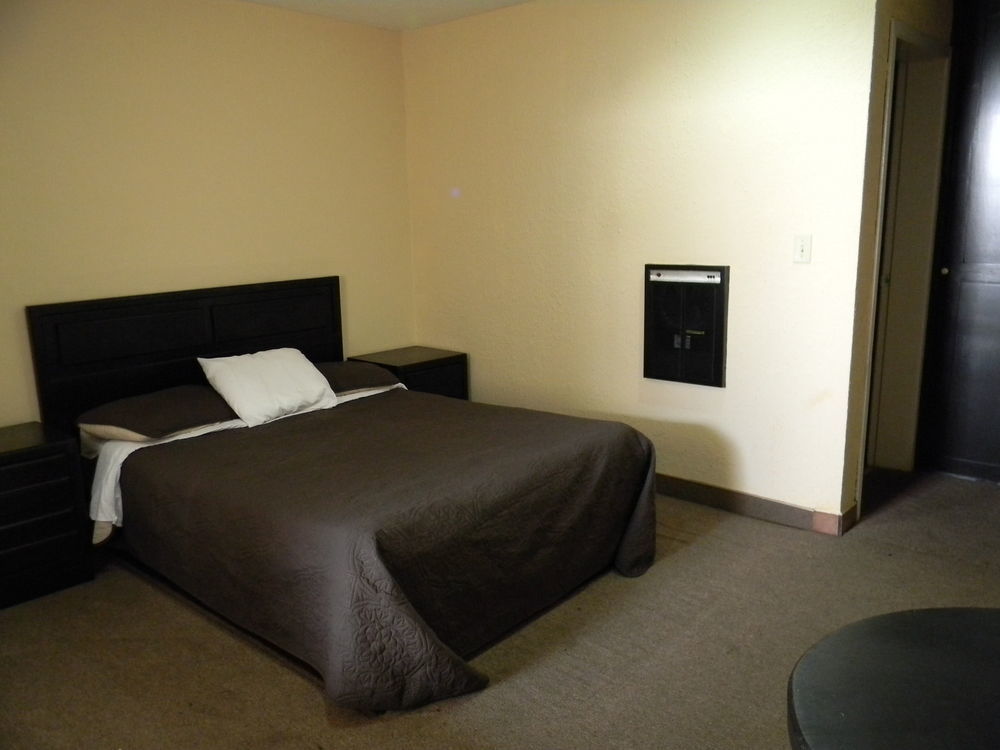 Mediterraneo Hotel 2*