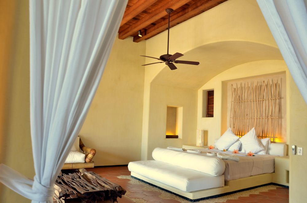 Marea Beachfront Zihuatanejo