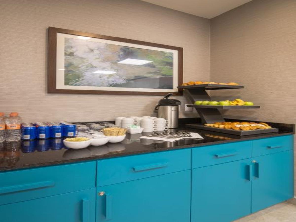 Hotel Fairfield & By Marriott