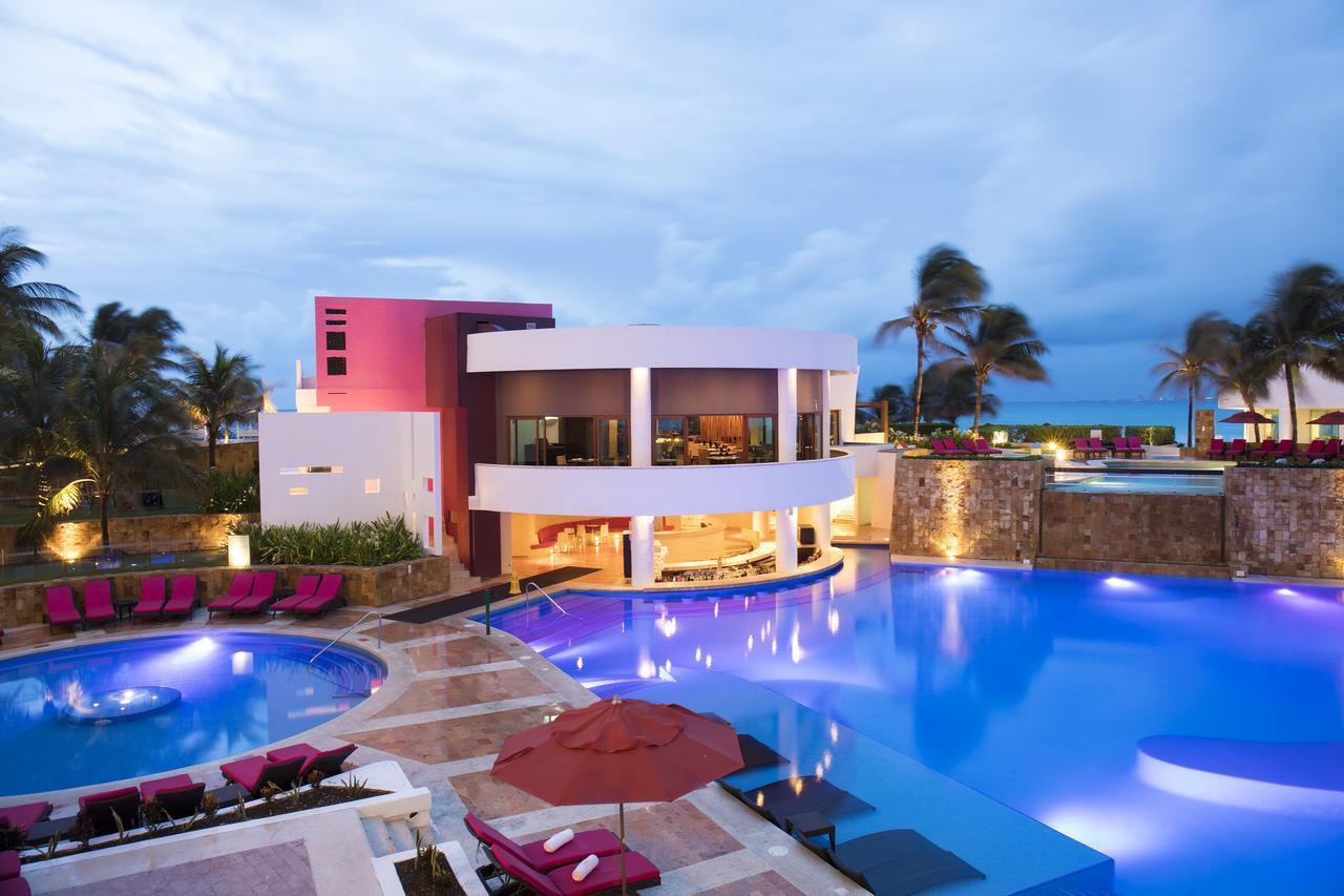 Resort Altitude At Krystal Grand Cancun