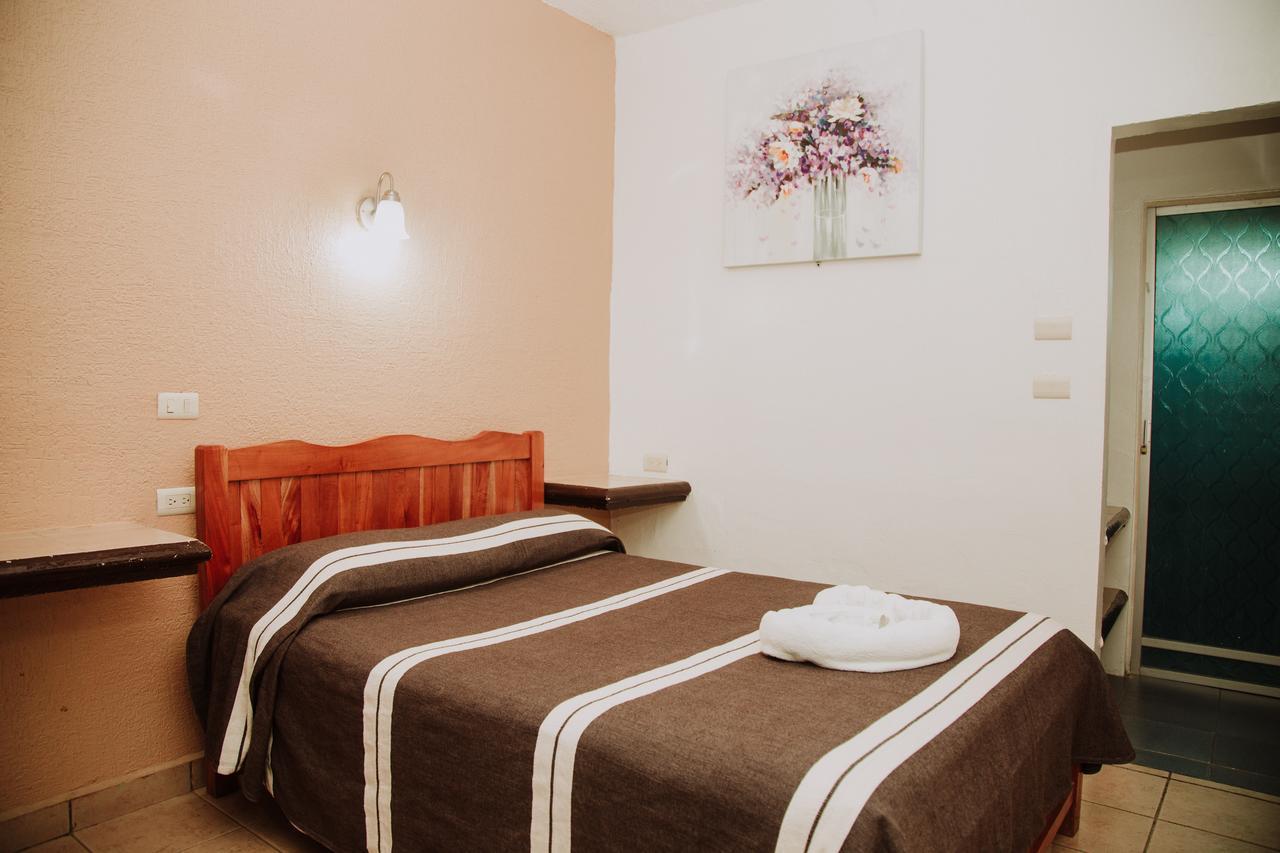 Cervantino Hotel 2*