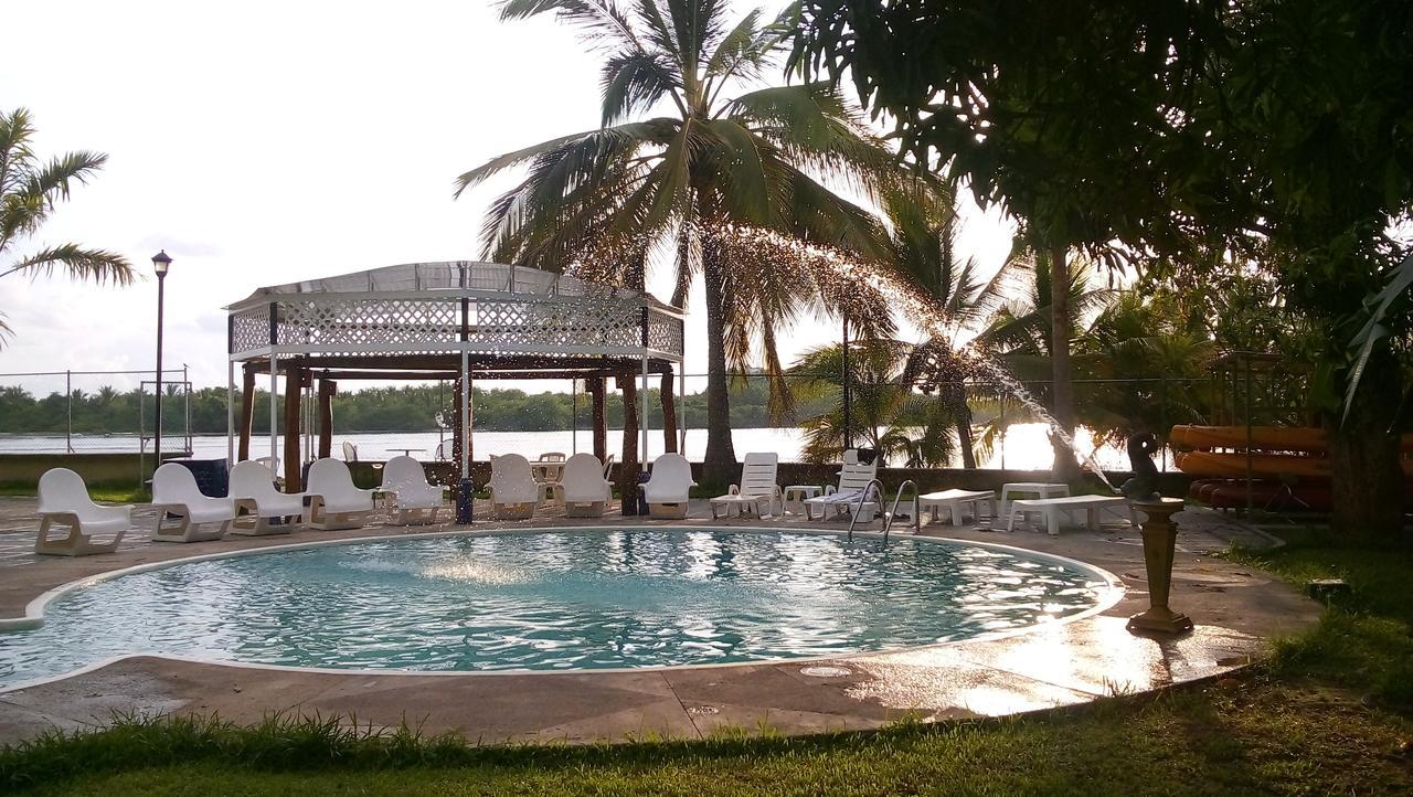 Marina Hotel