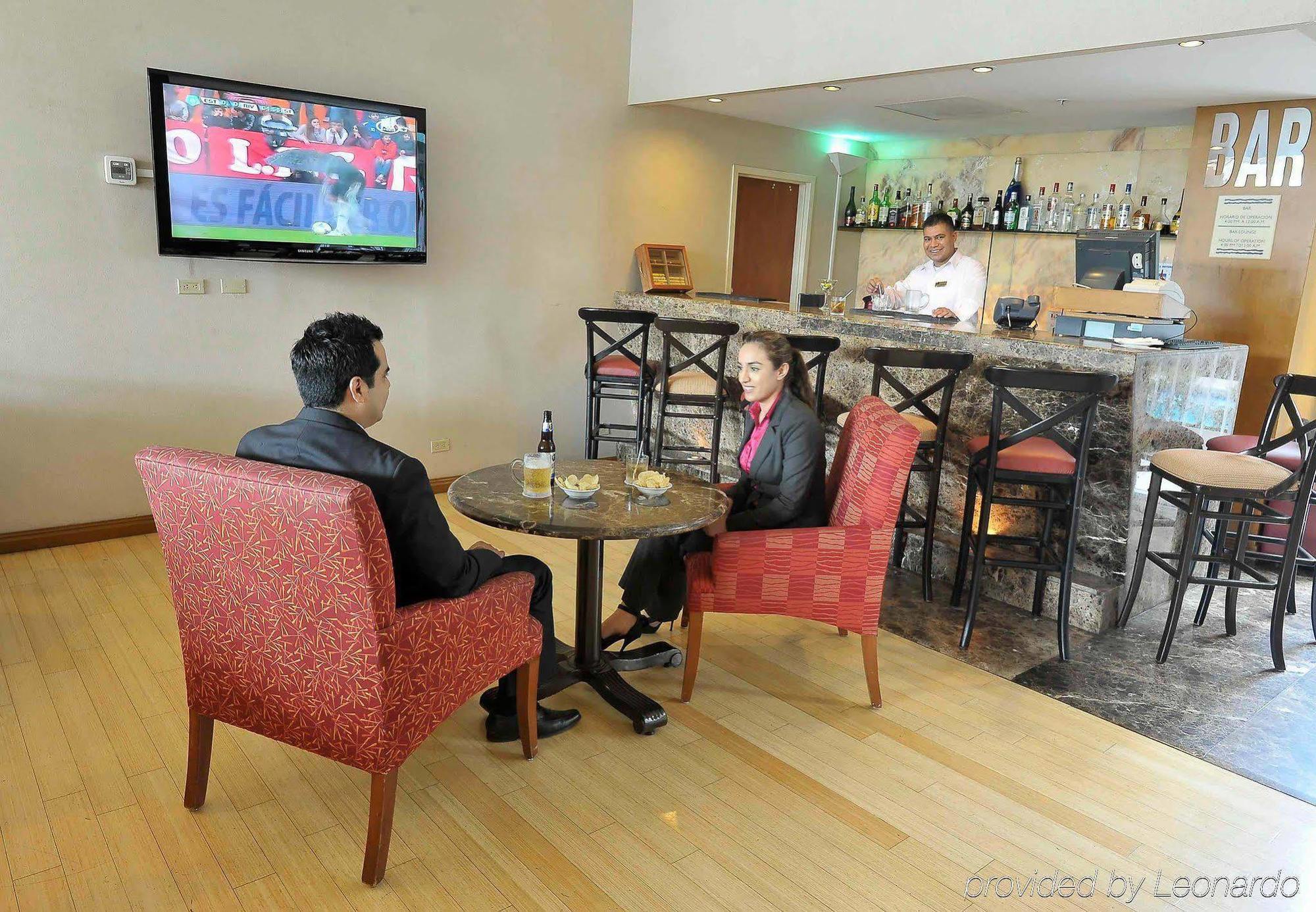 Hotel Courtyard San Jeronimo 4*