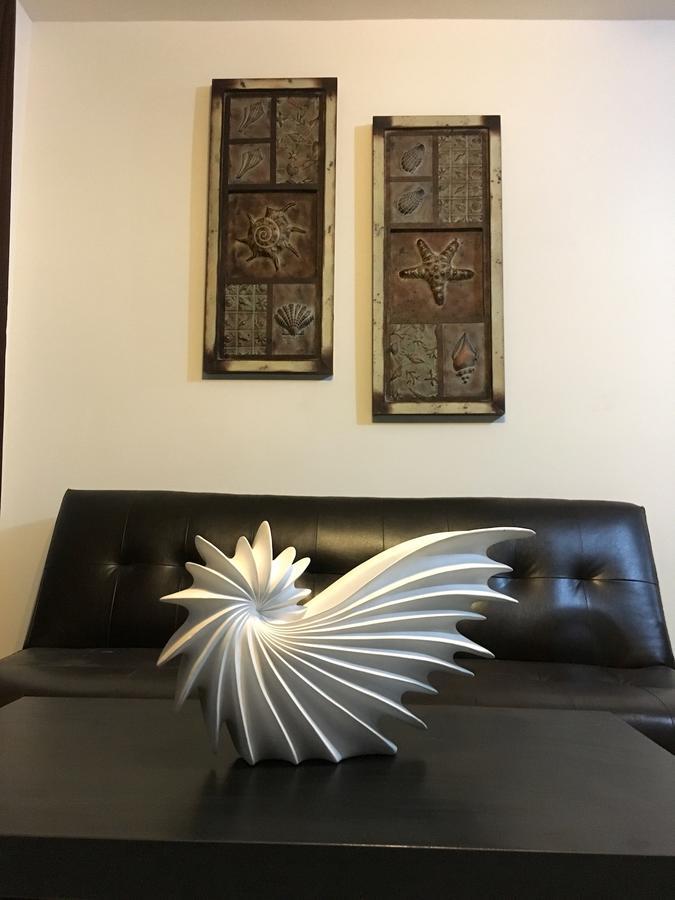 Fantastic & Cozy #4: Close To The * Ensenada