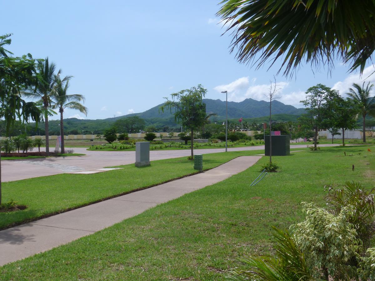 B Nayar 115 Gated Community & Club Holiday home