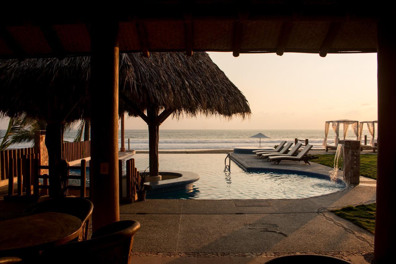 Hotel Punta Blanca Zihuatanejo