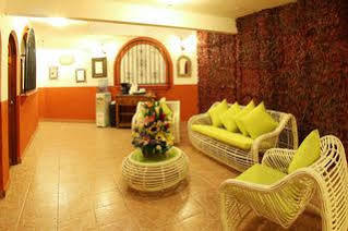 El Patio Hotel
