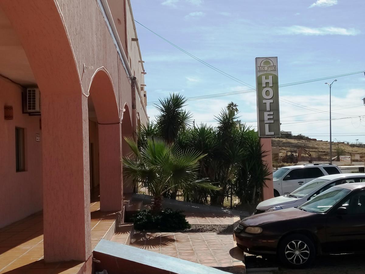 Jitos & Hotel 3*
