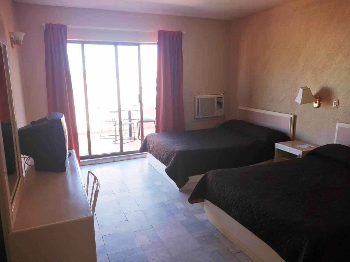 Hotel Jitos & 3*