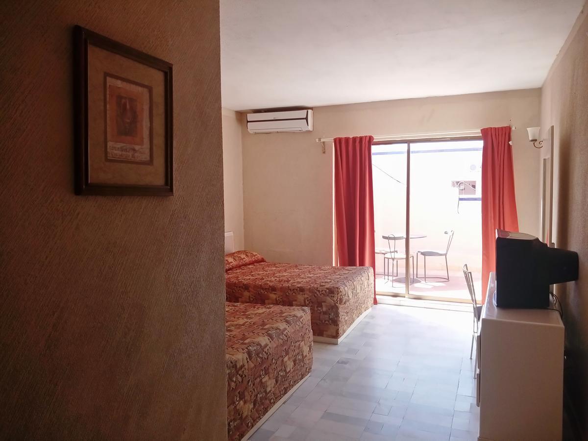 Hotel Jitos & 3*