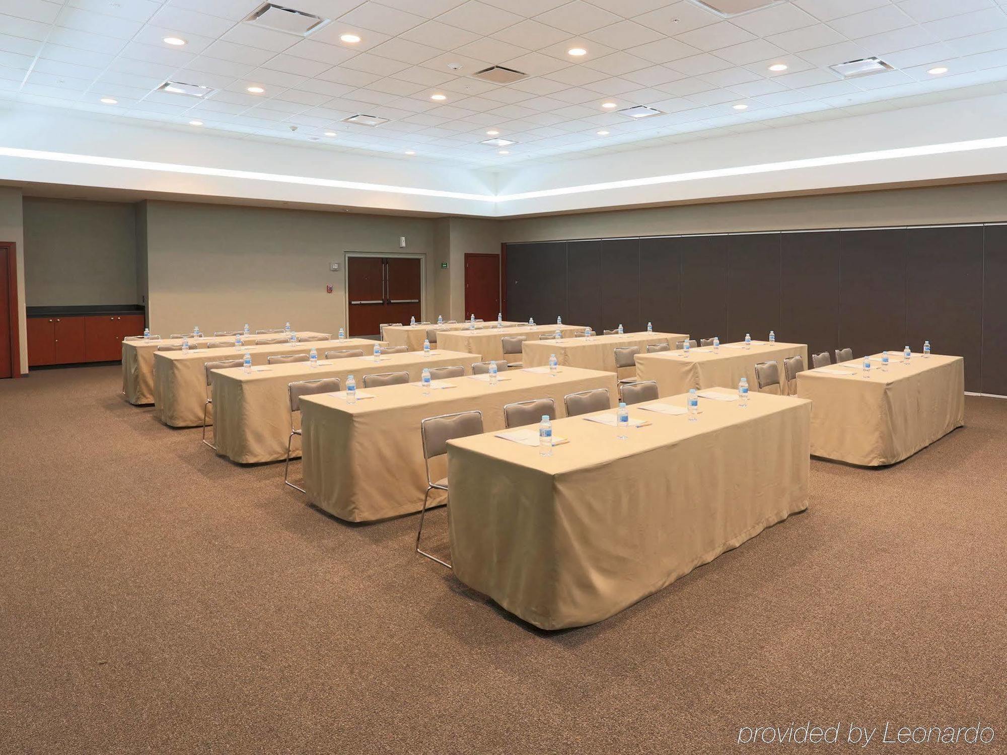 Hotel Express By Marriott Salina Cruz