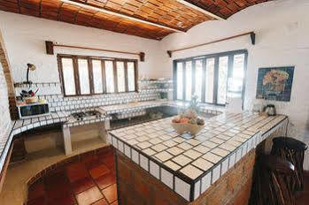 Guest house Beach House 3*