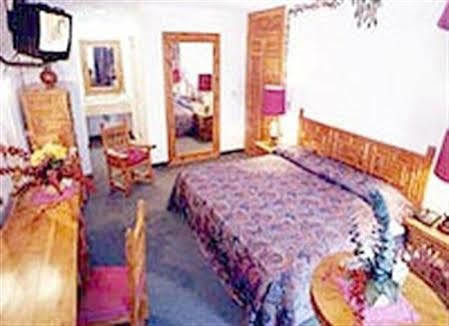 Hotel De La Montana