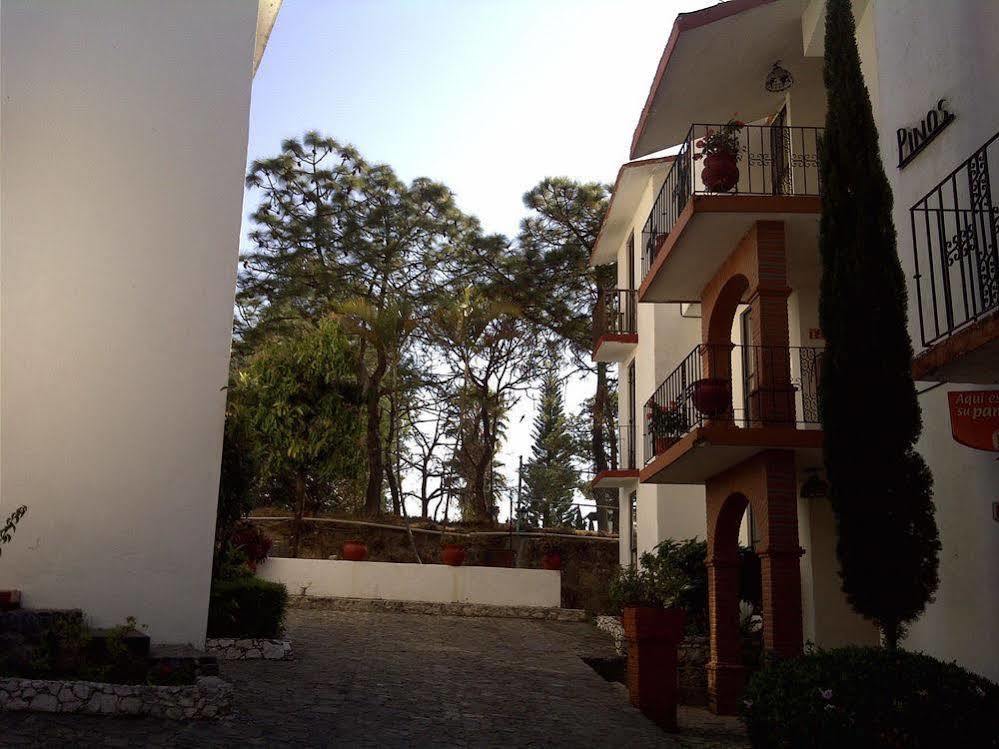 Hotel De La Montana