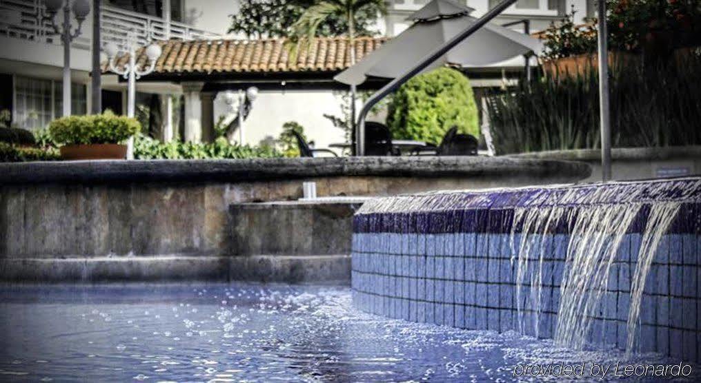 Krystal Satelite Maria Barbara Hotel