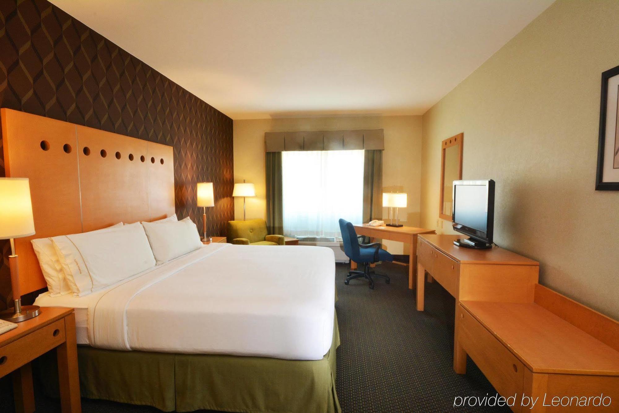 Express & Aeropuerto By Ihg Hotel Monterrey