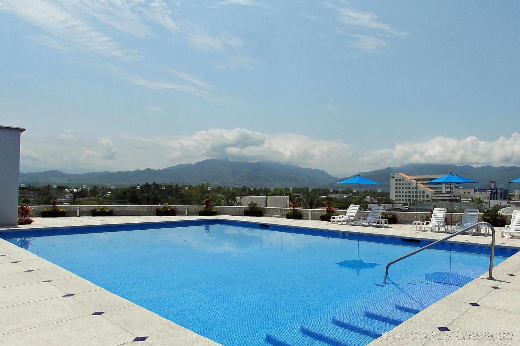 One Aeropuerto Hotel 3*