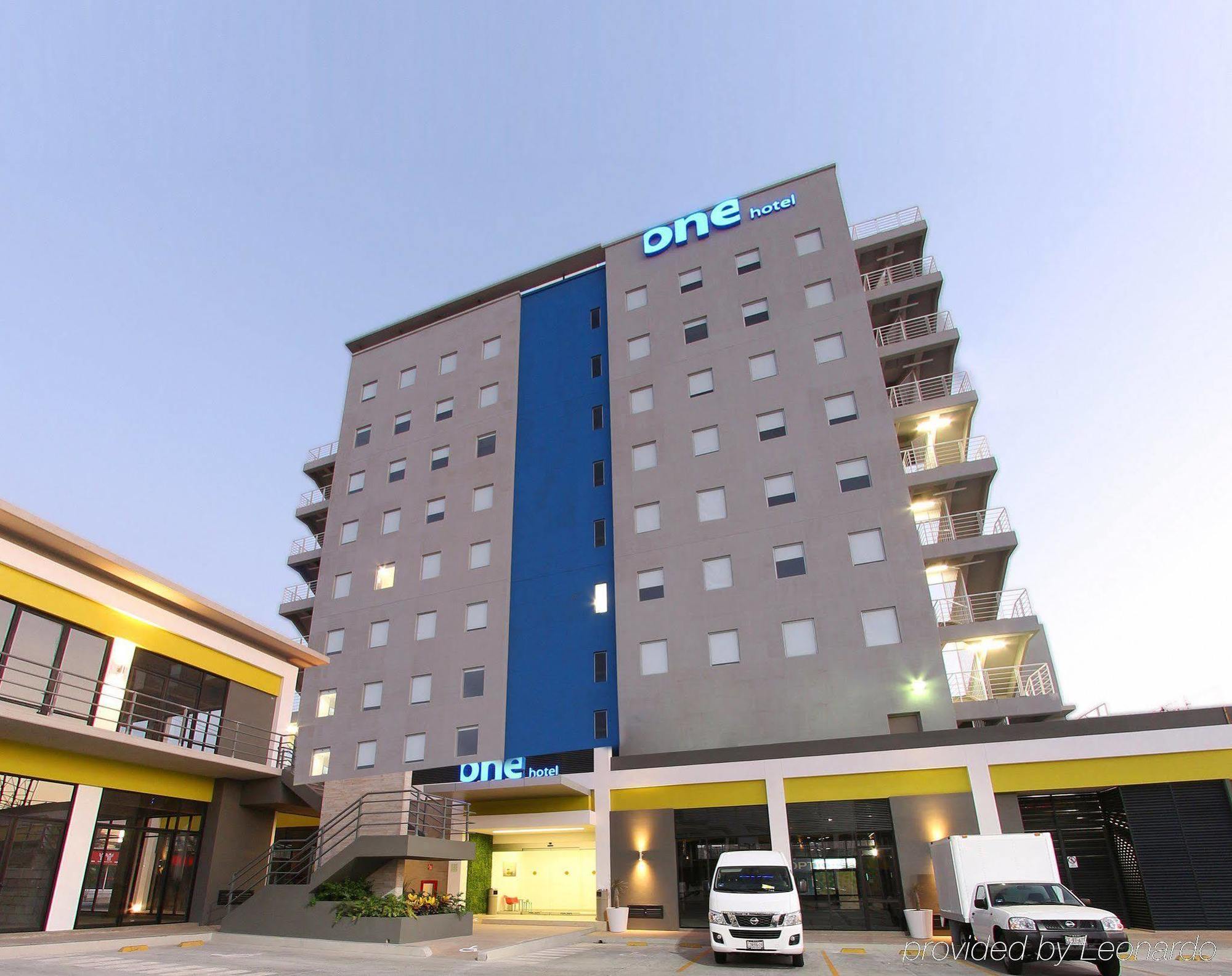 One 3* La Paz