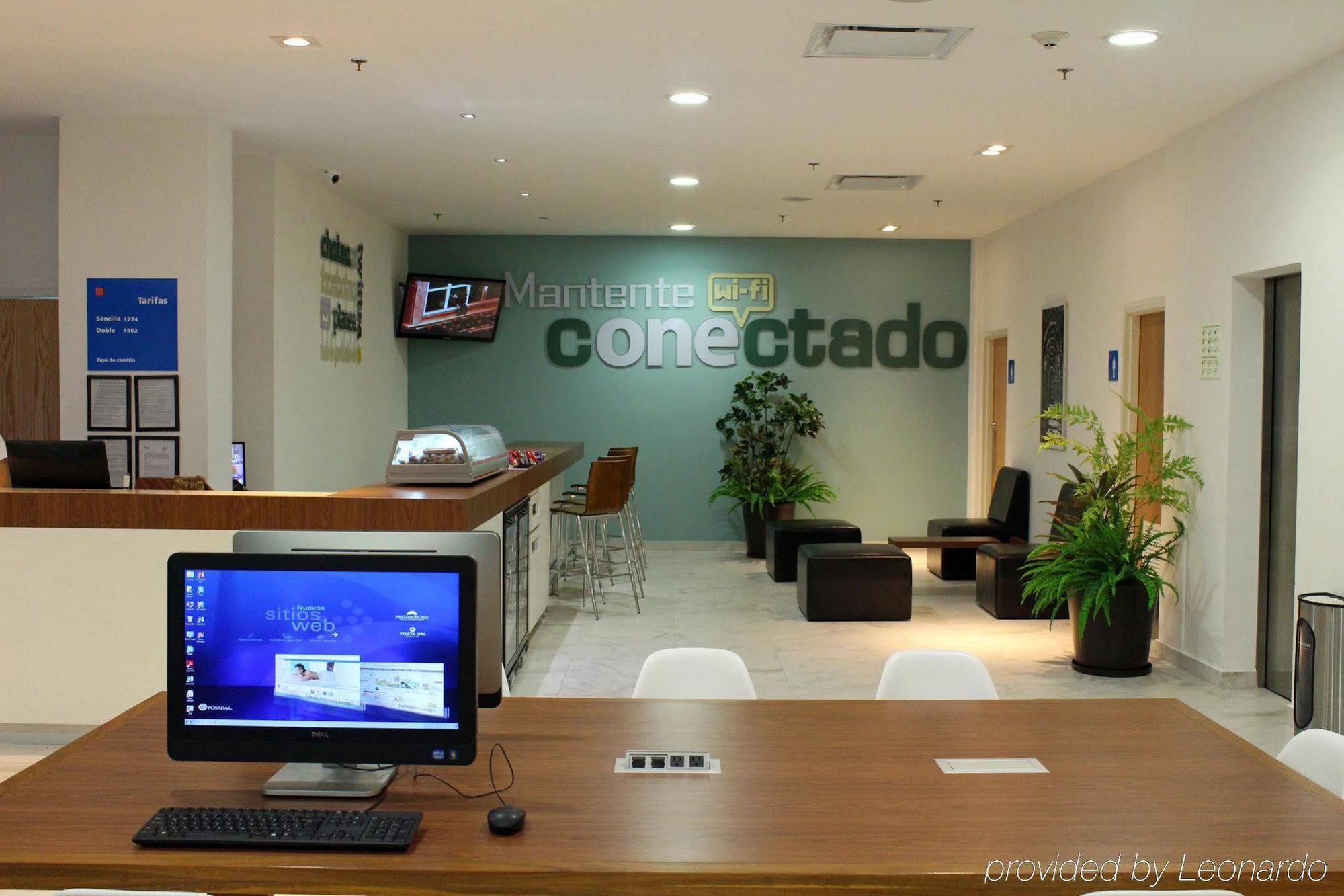 One Poliforum Hotel 3*