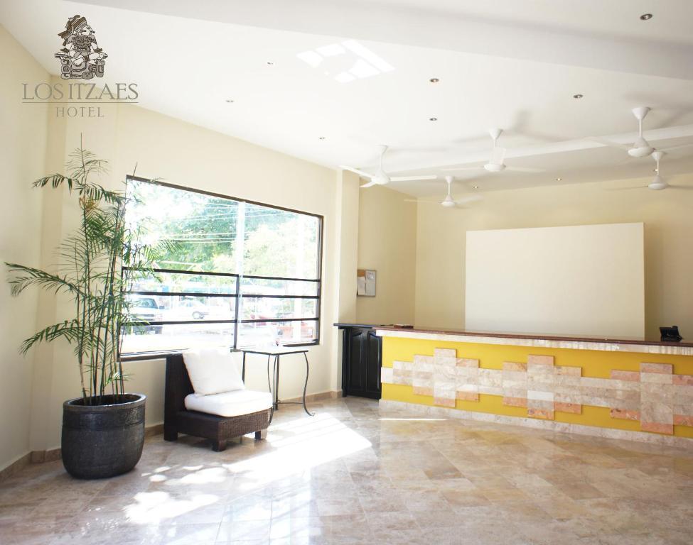 Itzaes By 5th Av Playa del Carmen