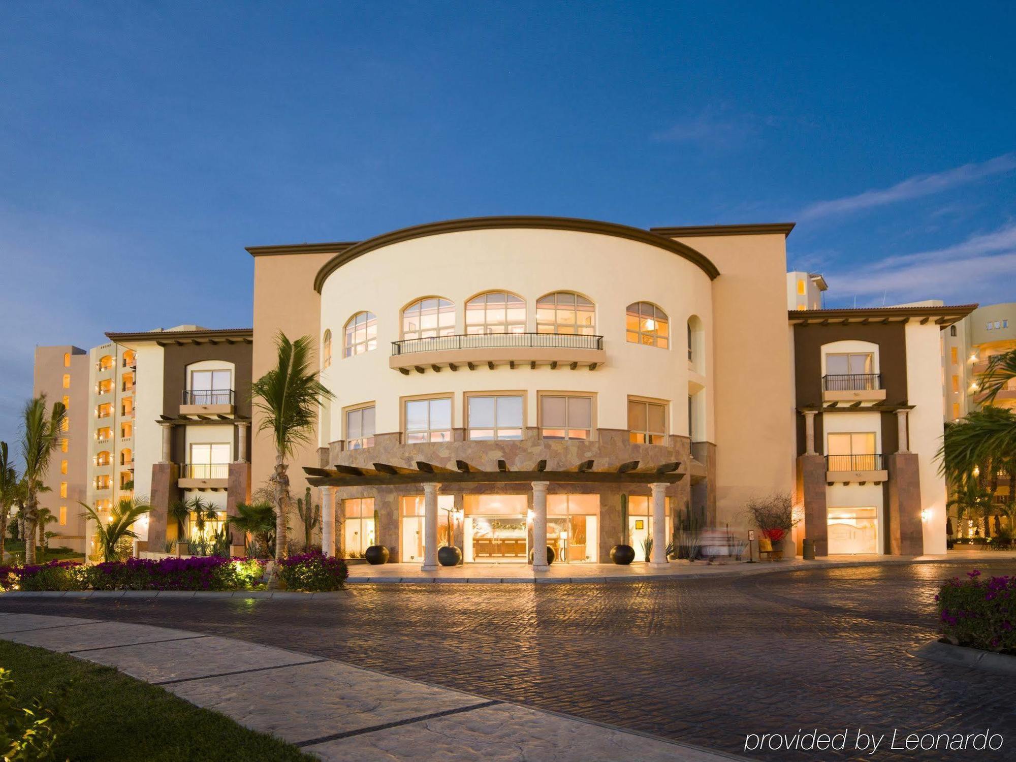 Resort La & 5*