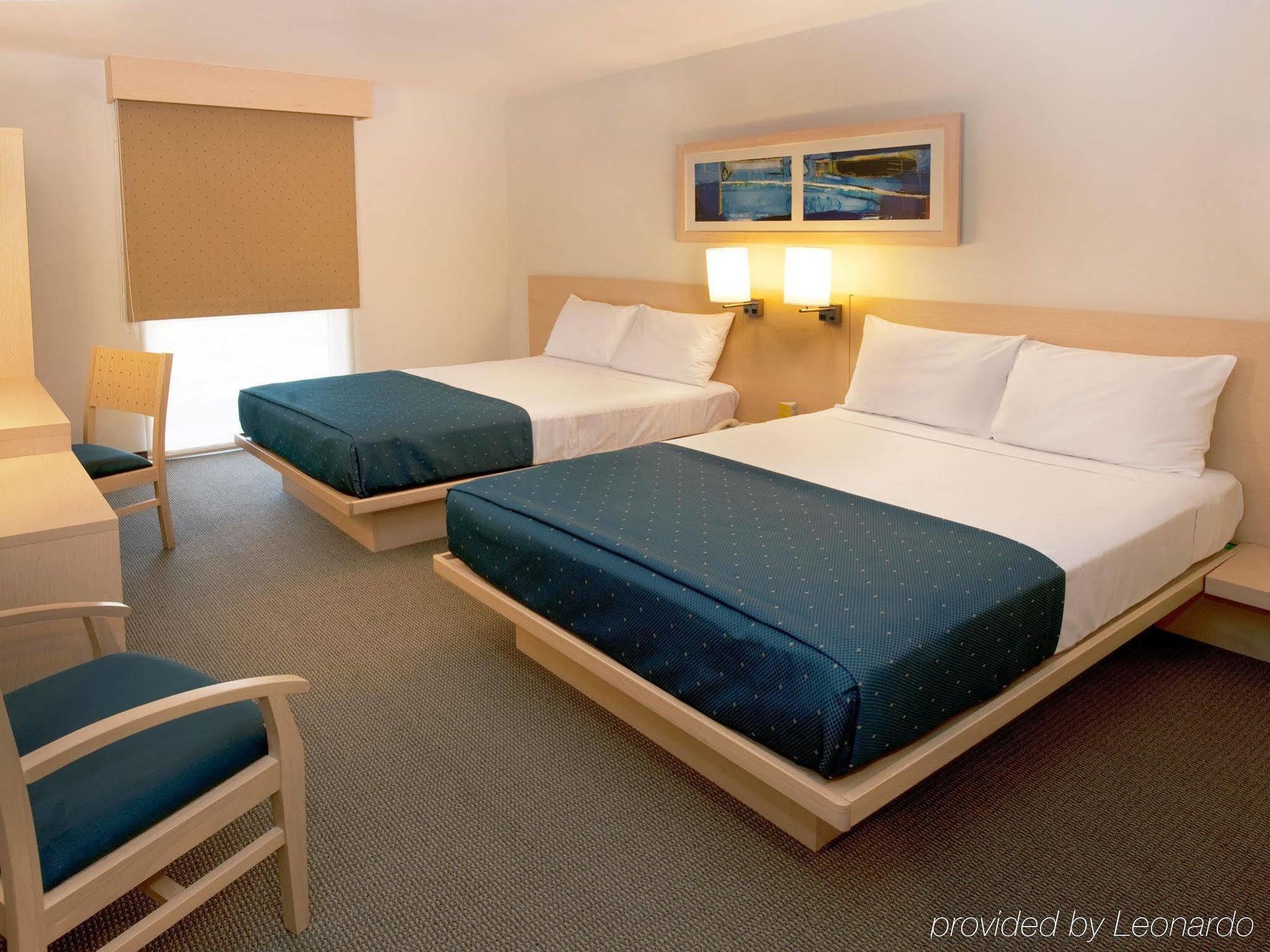 Hotel Express By Marriott Mexicali
