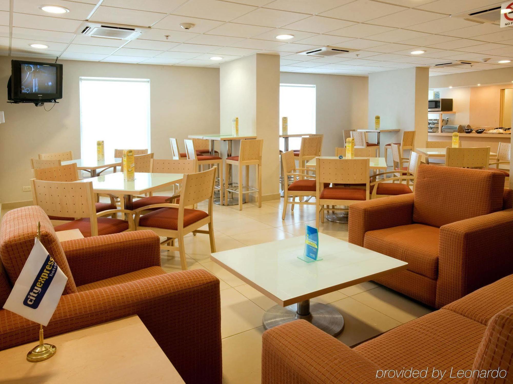Express By Marriott Mochis Hotel 4*