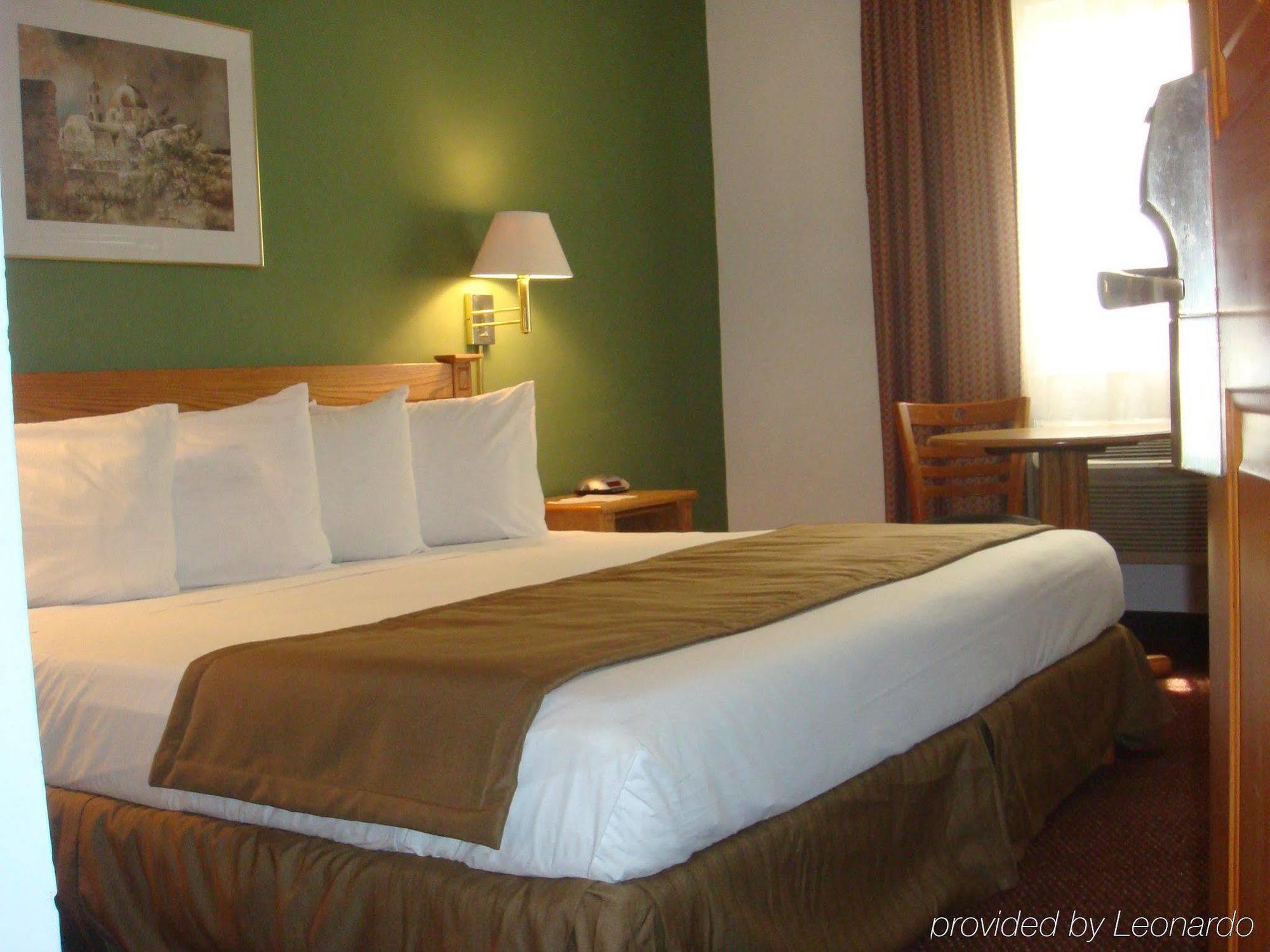 Hotel Western Hacienda By Macroplaza 3*
