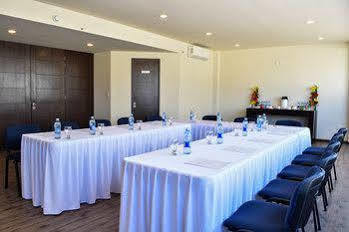 Western Crown Victoria Hotel 4*