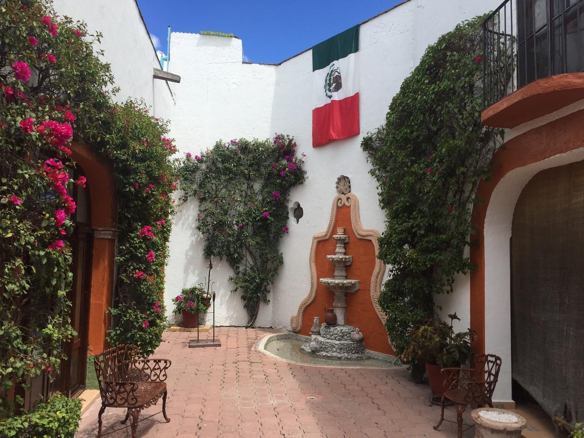Del Virrey Hotel