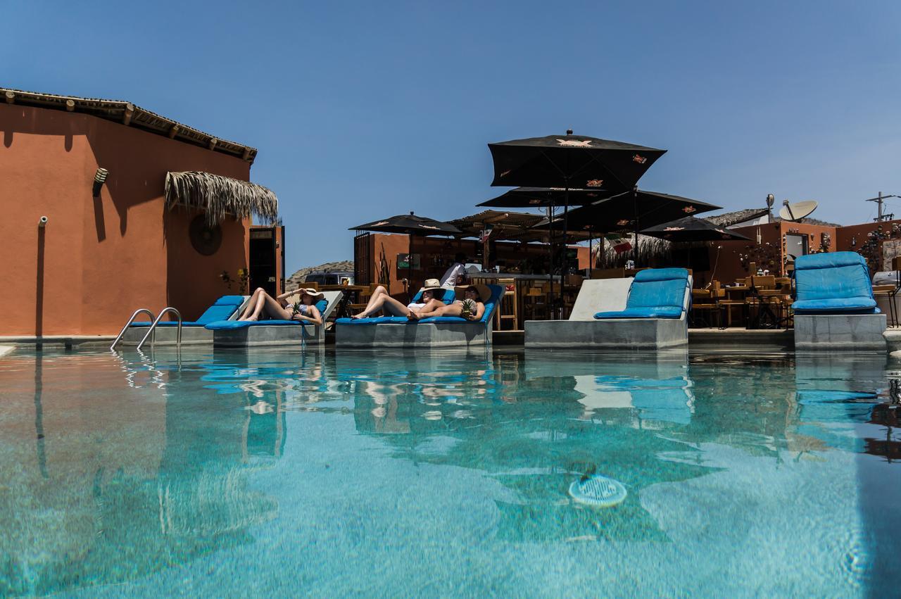 Cerritos Desert Moon Hotel 4*