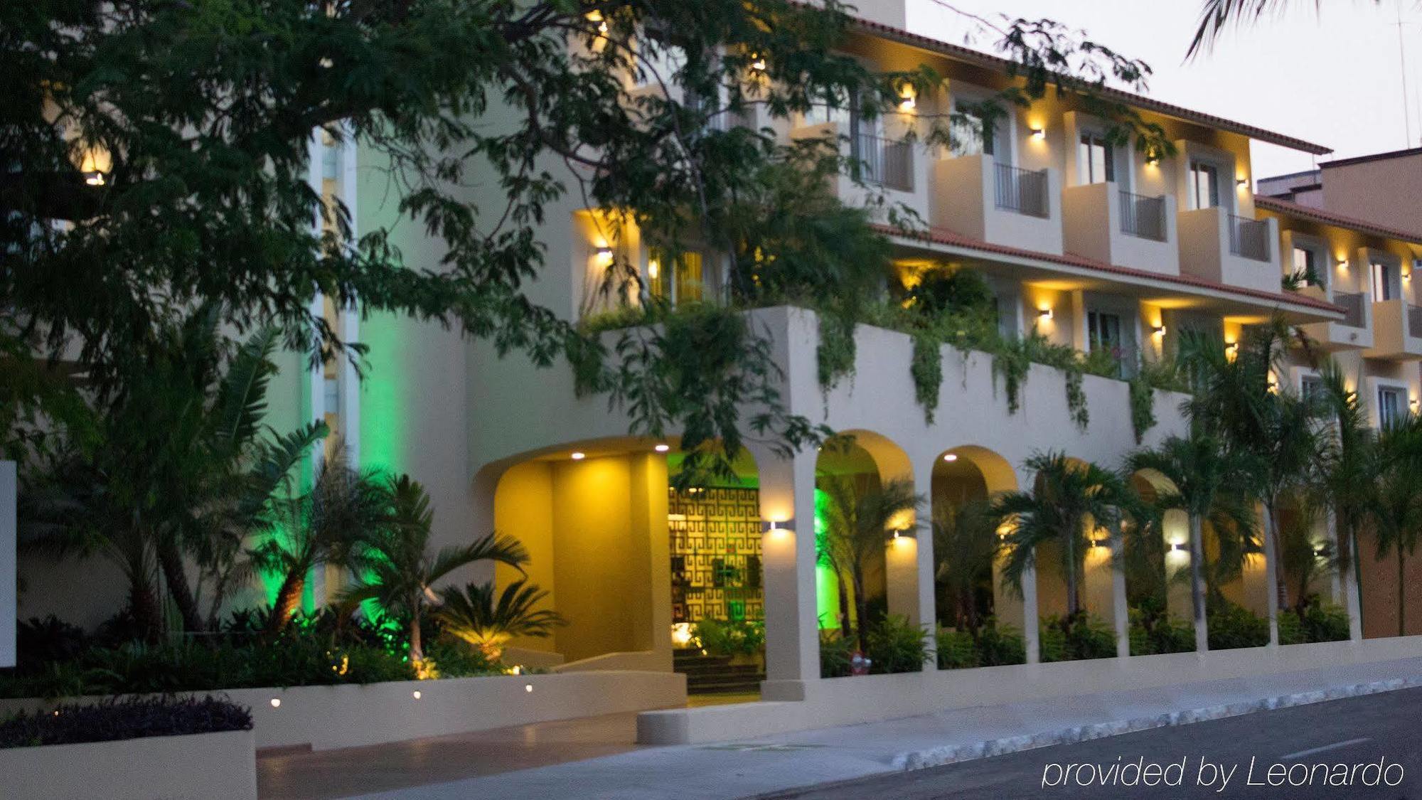 Resort Huatulco By Ihg