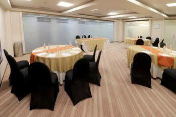 Hotel & Medica Sur, An Ihg 4*