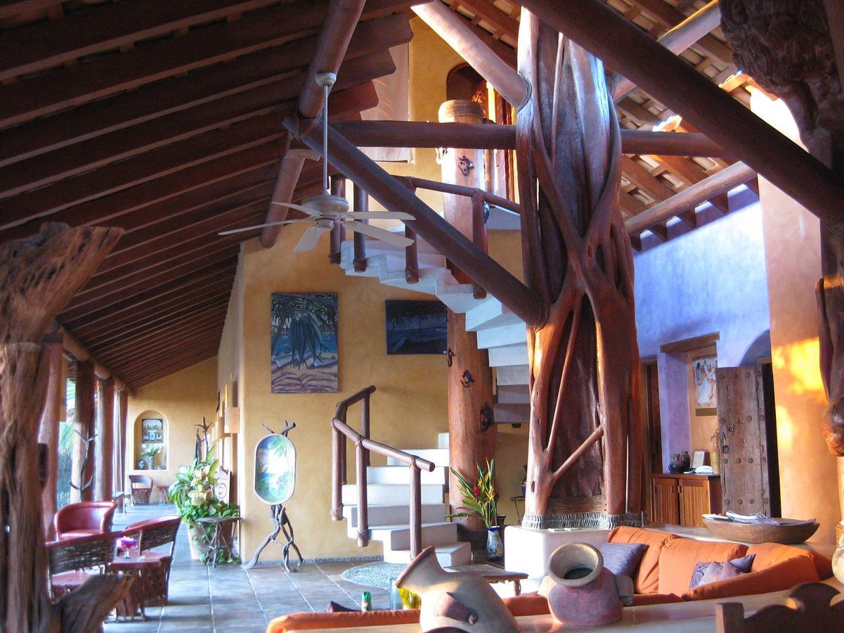 Casa Las Piedras 4*