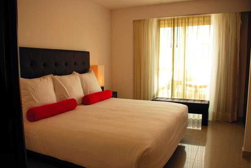 Wyndham Garden Celaya Hotel