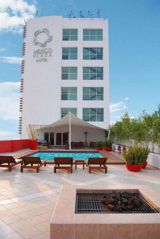 Wyndham Garden Celaya Hotel