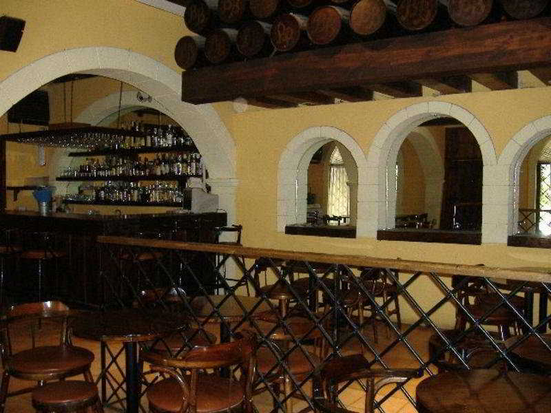 Del Paseo