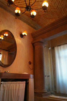 Hotel Casa Luna Boutique 3*