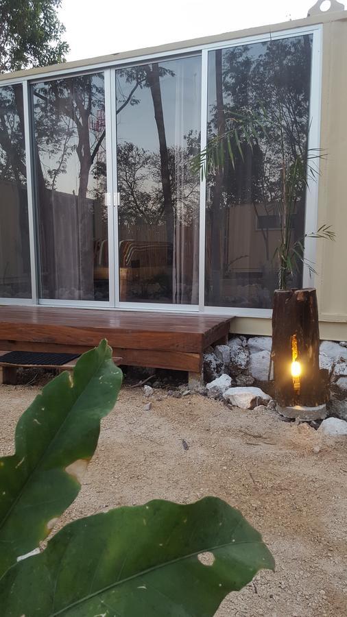Containme Eco Chic Hotel 2*