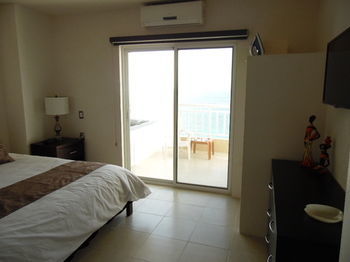 El Cantil Hotel 3*