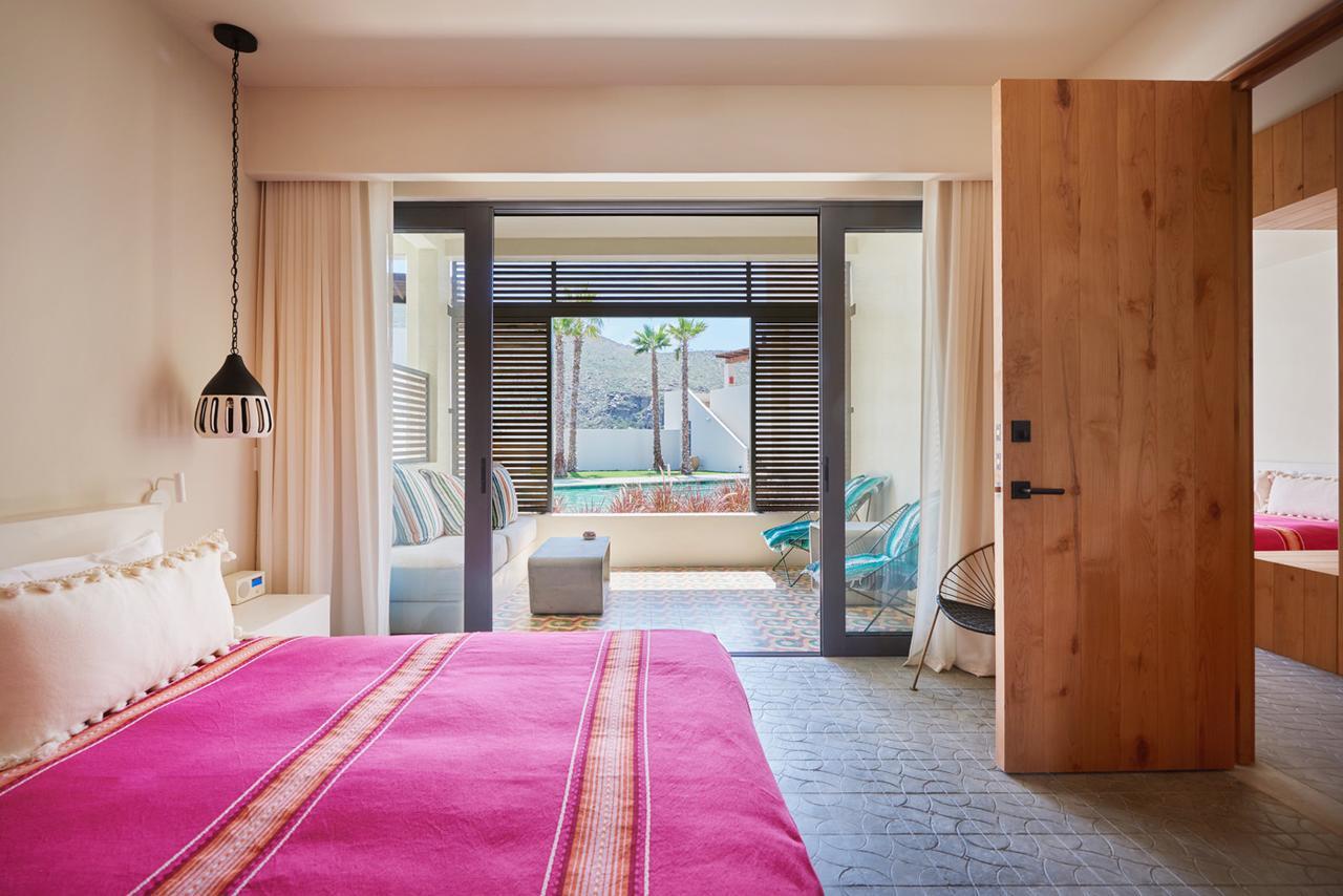 San Cristobal Adults 15+ Hotel