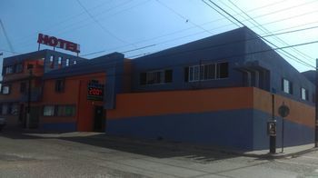 Altos Hotel 2*
