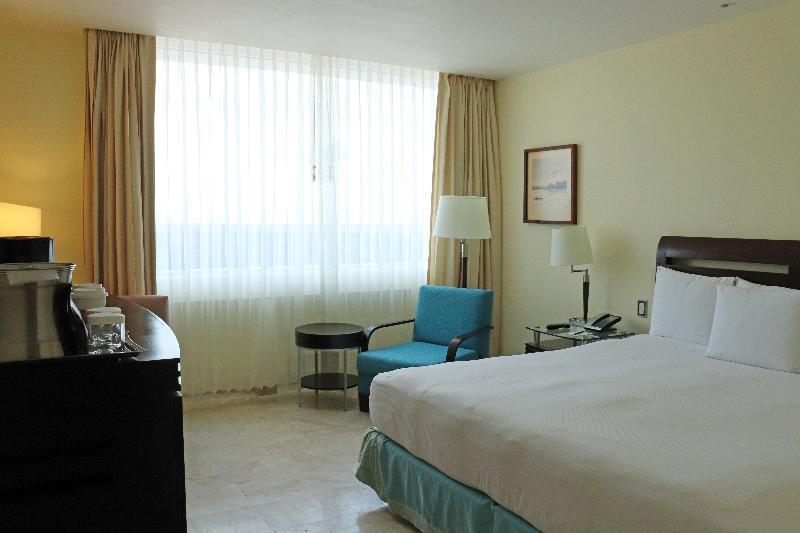 - Aeropuerto By Ihg Hotel Villahermosa